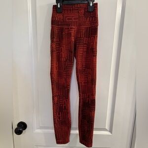 Lululemon Wunder Train Contour Fit High-Rise Tight 25"
Lululemon Ombre Red Multi